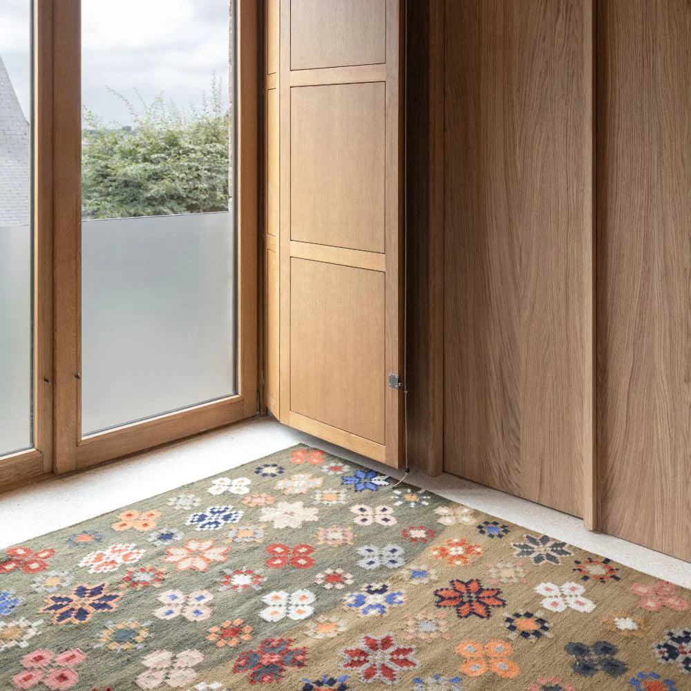Millefleurs Rug - 120x180cm by Le Monde Sauvage