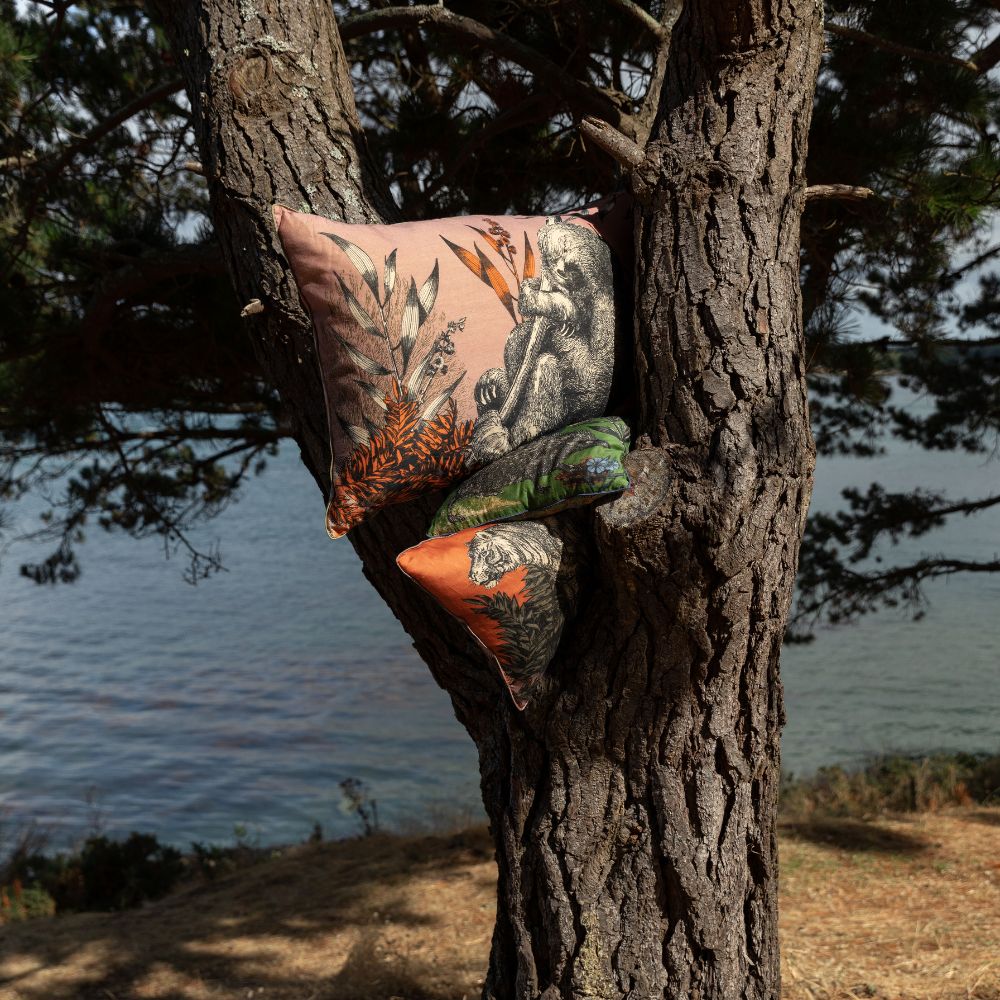 Bestiaire Cushion Sid by Le Monde Sauvage
