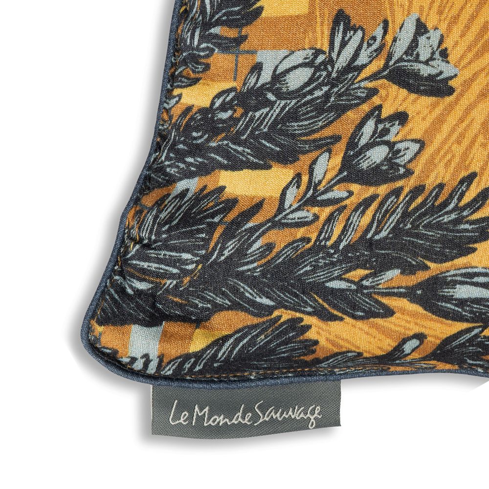 Bestiaire Cushion Daffy by Le Monde Sauvage